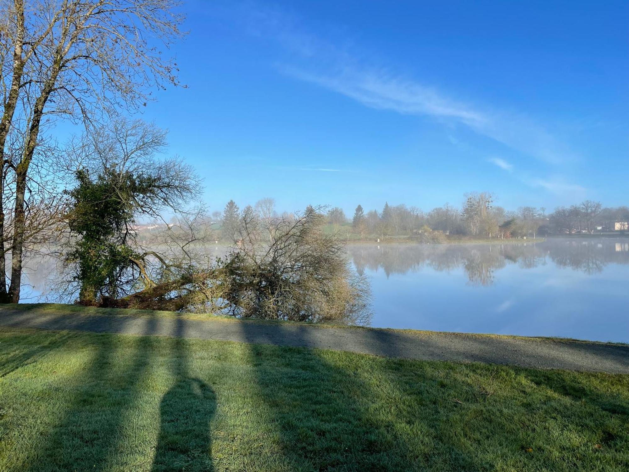 Etang Et Famille - Sherlock Verruyes Extérieur photo